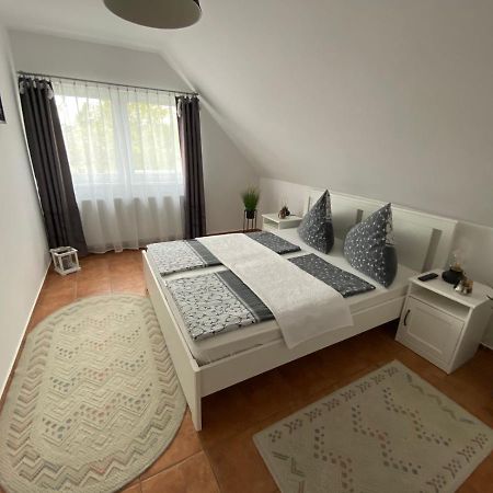 Munkacsy Apartmanok Balatonfenyves Ngoại thất bức ảnh