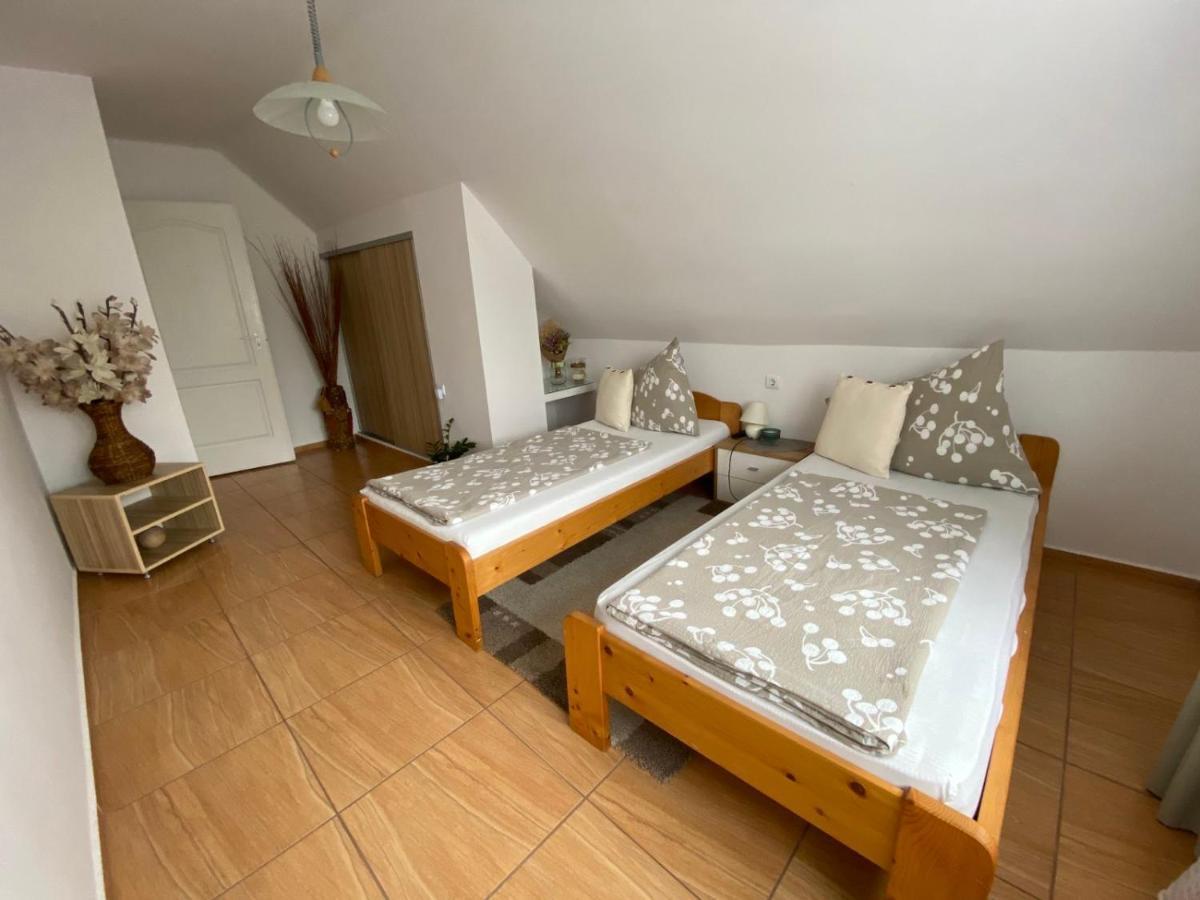 Munkacsy Apartmanok Balatonfenyves Ngoại thất bức ảnh