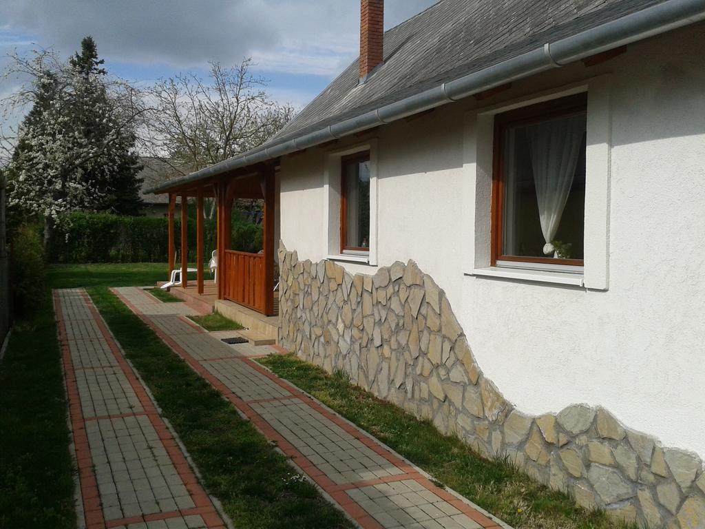 Munkacsy Apartmanok Balatonfenyves Ngoại thất bức ảnh